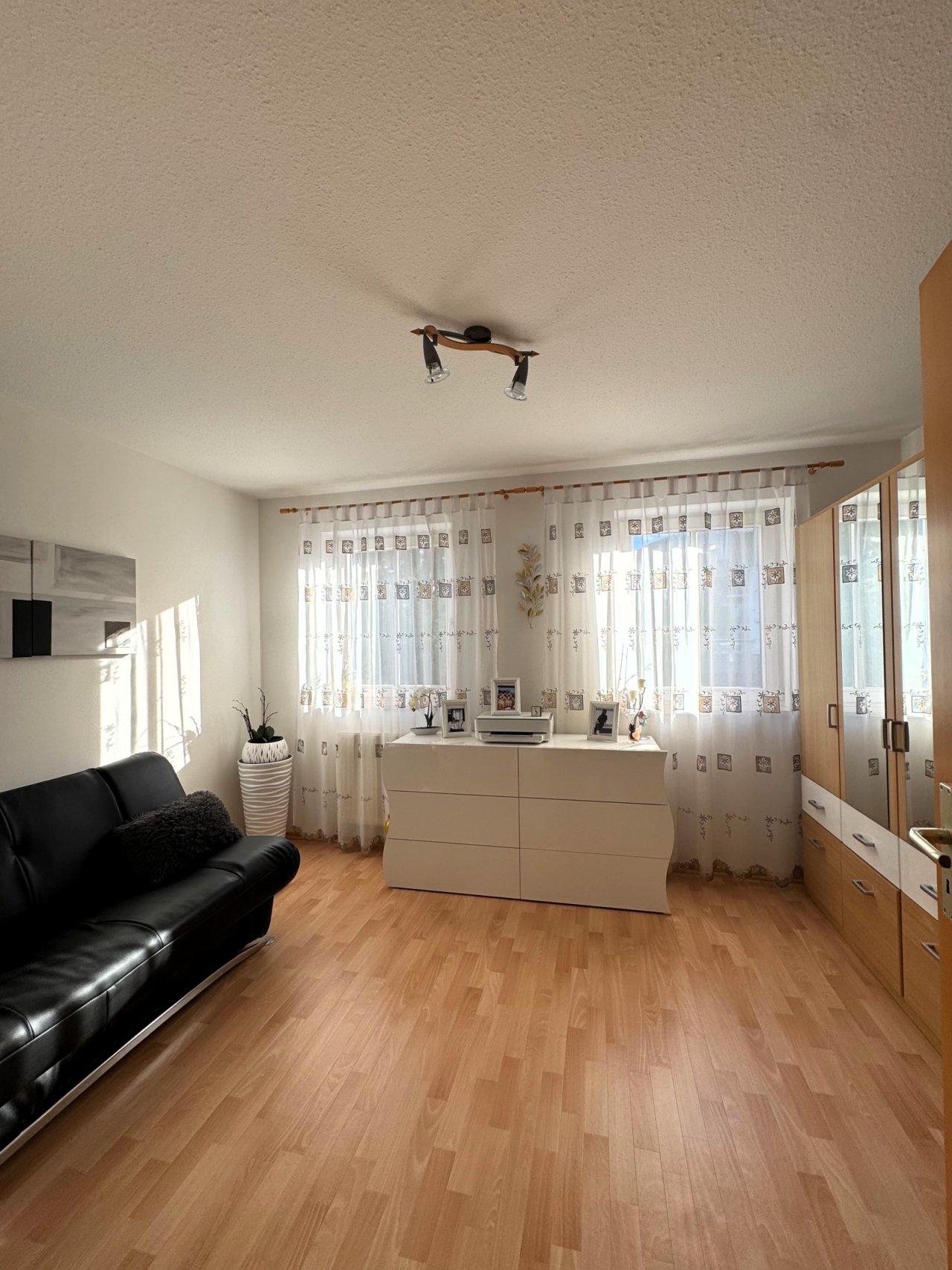 Kinderzimmer oder Büro Kinderzimmer oder Büro